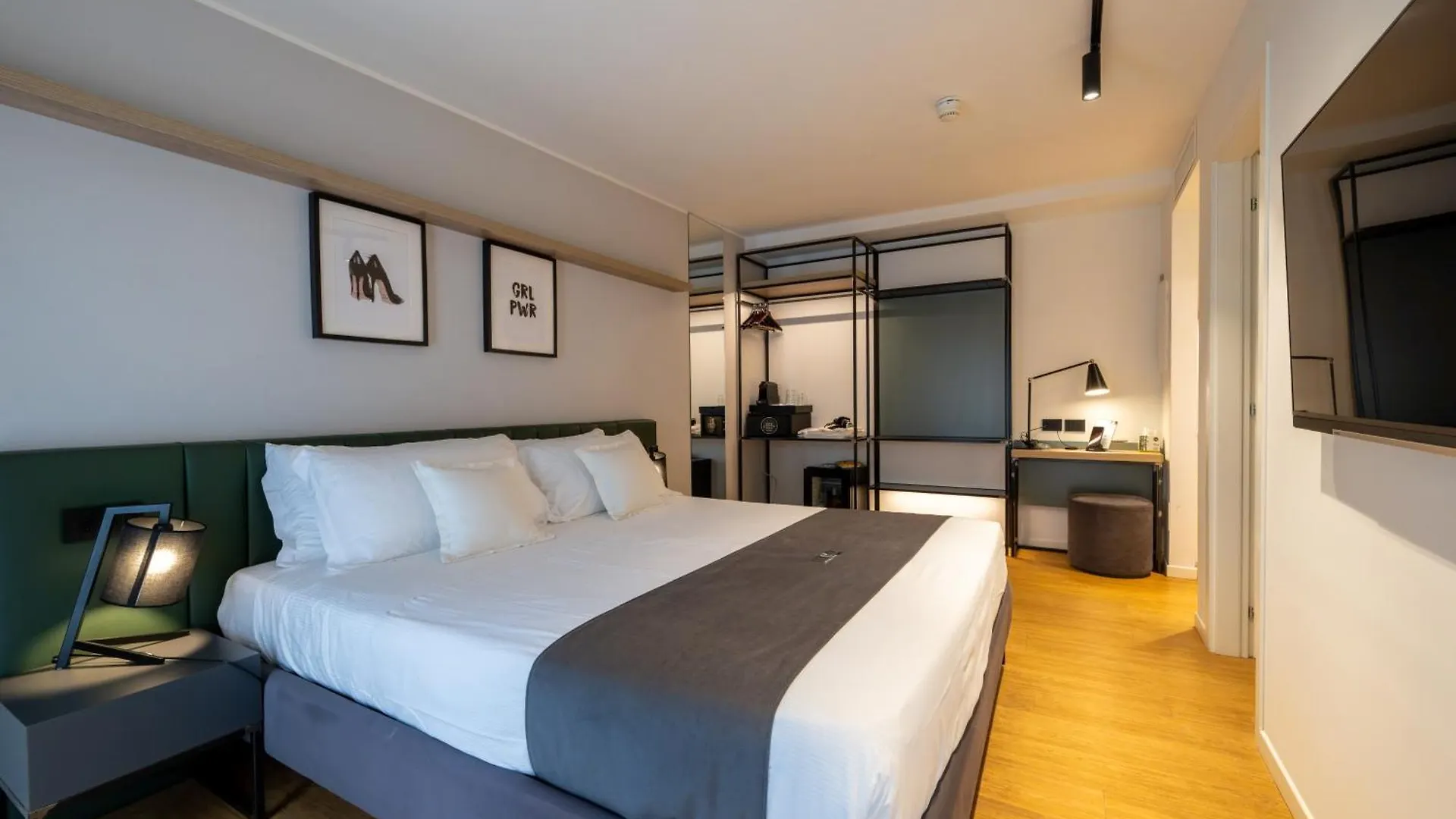 Meg Lifestyle Hotel & Apartaments Ριτσιόνε