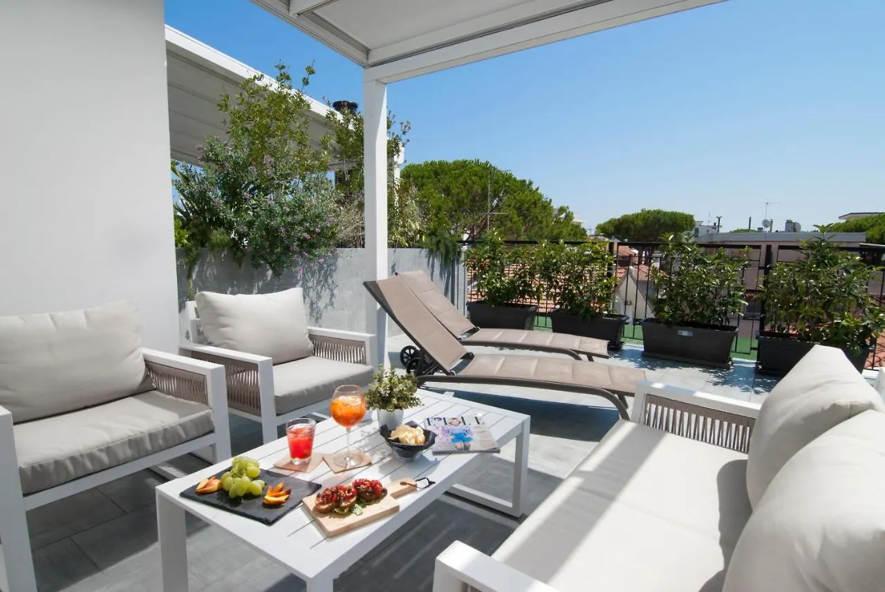 Meg Lifestyle Hotel & Apartaments Riccione 3*,  Italië